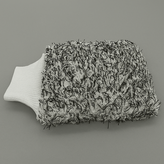 Premium Car Wash Glove – Super Soft & Highly Absorbent